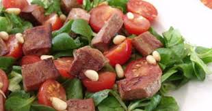 Foie De Veau Poele En Salade De Mache Recette Ptitchef Recette Salade De Mache Recette Italienne Foie De Veau