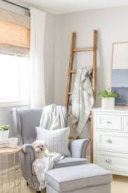 Oh my gosh this is so easy and adorable!! Simple Diy Angled Blanket Ladder Tutorial Nick Alicia