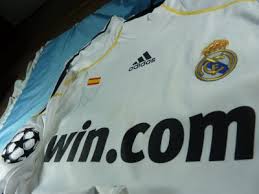 Select from premium real madrid v . 20 Gonzalo Higuain 2009 2010 Real Madrid C F Match Worn Home Shirt Uefa Champion League Group C Match Ac Milan Vs Real Madrid 03 11 2009 At San Siro In Milan Italy My Collection Match Worn Issued