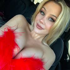 Mercedes Blanche on X: How old do i look? Be honest  t.coz0LNj6FZQ7  X