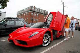 Tommy Hilfiger Parks His Ferrari Enzo In A Public Parking Lot Ferrari Enzo Celebrity Cars Ferrari