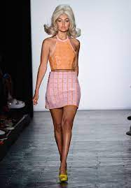 Bass + keyboards + production. Fashion Review Debating Style Courtesy Of Jeremy Scott And Carolina Herrera Nytimes Com
