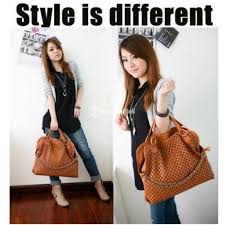 Beli tas wanita dengan pilihan warna & model terlengkap. Tas Wanita Import Murah Terbaru Selempang F26091 Kulit Tali Panjang Di Batam Tribunjualbeli Com