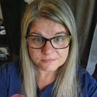 Lori Neubauer's Instagram, Twitter & Facebook