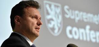 Český politik a právník radek vondráček je od listopadu 2017 předsedou poslanecké sněmovny. Tyden Cz Babis Vondracek By Se Za Vecirek Ve Snemovne Mel Omluvit