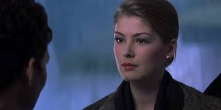 Rosamund pike sliced a dead pig for 'gone girl' research: Rosamund Pike Says She Had No Idea What She Was Getting Into When She Agreed To Star In James Bond S Die Another Day Cinemablend