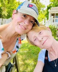 Melissa Shertz, Portrait Artist