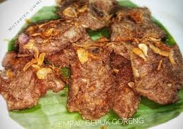 Siapa sangka, anak umur 11 tahun sudah fasih memasak di dapur seperti orang dewasa. Cara Membuat Empal Gepuk Goreng Daily Tips