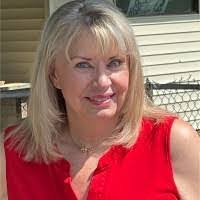 Janice Sharkey's Instagram, Twitter & Facebook