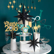 In the gregorian calendar, new year's eve (also known as old year's day or saint sylvester's day in many countries), the last day of the year, is on 31 december. 21 Best New Year S Eve Party Ideas To Kick Off 2021