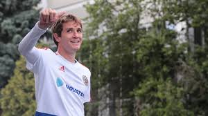 Born 19 september 1990) is a professional footballer who plays as a right back for russian club cska moscow. Mario Fernandes Ne Zhaleyu Chto Vybral Rossiyu