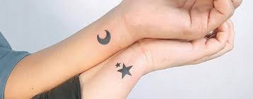 101 Tatuajes De Amor Para Parejas Pequenos Y Originales Tatuajes En Pareja Pequenos Tatuajes De Parejas Tatuajes