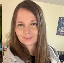 Do all girls hockey teams allow checking?