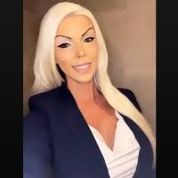 Hilary Clegg's Instagram, Twitter & Facebook