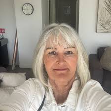 Gloria Masters's Instagram, Twitter & Facebook