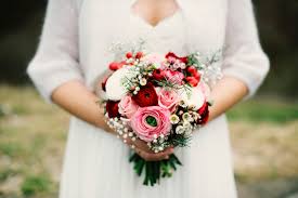 Es gibt kaum einen wunsch, den wir auf diesem gebiet nicht erfüllen können. Blumen Hochzeit Bordeaux Hochzeitsdekoration Anmut Und Sinn Eventstyling Dekoverleih Floristik Papeterie