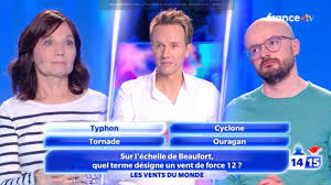 Tout le monde veut prendre sa place : Vincent frôle la catastrophe, Cyril Féraud surpris après une série d'erreurs du champion