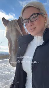 Welcoming 2026 with elevated intention, quiet confidence, and a vision that  unfolds with ease. A year shaped by clarity, beauty, and meaningful  success.💫