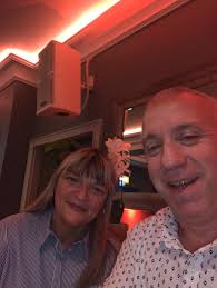 Can anyone remove the flowers from this picture?? Thank you!!!!