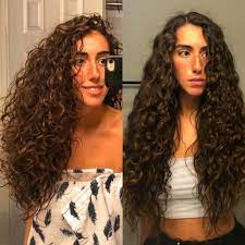 We love bringing together curly clients from around the globe with our skilled rëzo certified stylists. I Haven T Had A Haircut Since The Picture On The L 2 5 Y A And The Picture On The R Is My Hair This Morning It S Basically About To Touch My Hips I