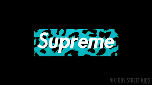 Iphone wallpapers find and download the best iphone wallpapers, from blue backgrounds to black. Red And Blue Supreme Wallpaper Enjoy And Share Your Favorite Beautiful Hd Wallpapers And Background Images Jule Im Ausland