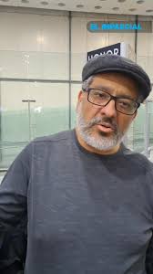 Coristas hermosillenses interpretan Bohemian Rapsody en el Aeropuerto de la  CDMX., Antes de abordar al avión con destino a Hermosillo, jóvenes coristas  del Conservatorio Superior de Música L'Orfeo ...