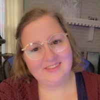 Leanna Graham's Instagram, Twitter & Facebook