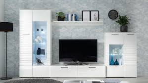 239 x 186 x 40 cm bringen sie jugendlichen charme in ihre vier wändeunsere neue und hochmoderne wohnwand move ist in hochglänzendem weiß gehalten und macht. Wohnwand New Long Weiss Hochglanz Glasboden Mit Led