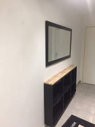 Un Buffet D Entree Pour Un Couloir Etroit Deco Entree Maison Meuble Entree Idee Deco Couloir