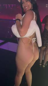 @StrawberyTabbys video Tweet