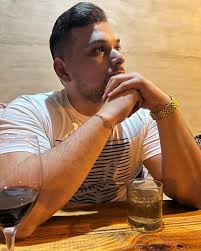 Robert Bonett (@robert_bonett) • Instagram photos and videos