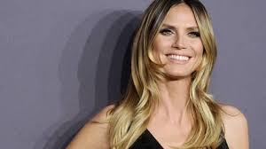 zugegeben heidi klums figur den strahlenden teint und die sch ne m hne h tten wir doch alle gern ihr wundermittel gib in 2020 model beauty secrets beauty hair beauty