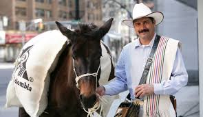 La de carlos sánchez, a su vez responsable de tantas carcajadas en un público que supo deleitarse con sus ocurrencias.en la mañana de este martes 2 de marzo, más precisamente a las 6.45, el corazón de este hombre de 68 años dejó de latir en el sanatorio otamendi, según informó su agente de prensa, silvia puga. Murio Carlos Sanchez El Hombre Que Interpreto A Juan Valdez Por 37 Anos