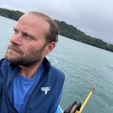 william mcgreevy (@1BlueSky4)