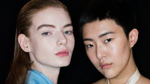 In the first quad is wax to hold the eyebrow filler then i dip my eyebrow brush into the lighter shade and then lightly dip it in the dark to balance my eyebrow color. How To Reshape Eyebrows Expert Tips Allure