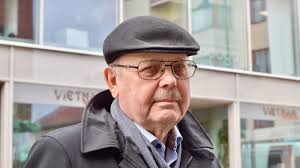 Okej att öppna upp samhället mer till sommaren"