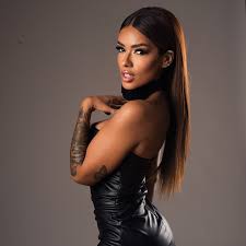 Shirley Arica 🤎 SOY REALIDAD - YouTube