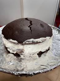 This cake is incredibly moist with plenty of personality. P9 Buvoaxbp63m