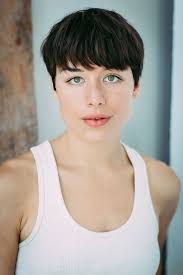 V.C. Andrews' Pearl in the Mist