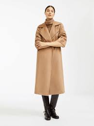 Make a statement with your outerwear with bold colours and patterns from collusion, or show off your jeans with a women's. Pin On Kivoja Vaatteita