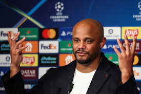 Suspended Bayern Munich coach breaks down PSG game