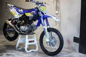 Pin Oleh Sony Ny Di F1zr Modif Trail Grasstrack Motor Cross Terbaru 2017 Motor Trail Motor Pembalap