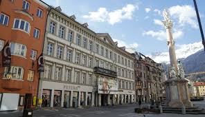 Diese im jahr 2015 neugebaute wohnung besitzt einen balkon und eine terrasse zur alleinnutzung. Drei Wochen Hotel Wohnungssuche Wurde Nach Ischgl Zum Albtraum Krone At