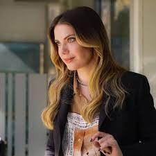 Pin By Mehtab On Eda Ece Turkish Actors Turkish Beauty Beauty