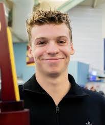 Nadine Barron's Instagram, Twitter & Facebook