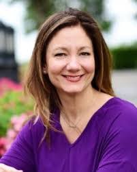 Jessica Gibson's Instagram, Twitter & Facebook