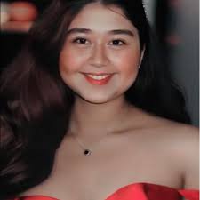 In a candid conversation, actress and TV host Maine Mendoza admitted that  she once fell in love with her former on-screen partner, Alden Richards.  Maine shared that she was always open about