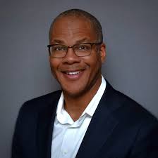 Ford Motor hires Waldo from Apple, Chris Smith from Cheniere Energy