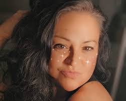 Tara Aubin's Instagram, Twitter & Facebook