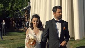 Dram , komedi , romantik üretim şirketi: Agir Romantik Filmi Oyunculari Kimler Agir Romantik Filmi Konusu Nedir